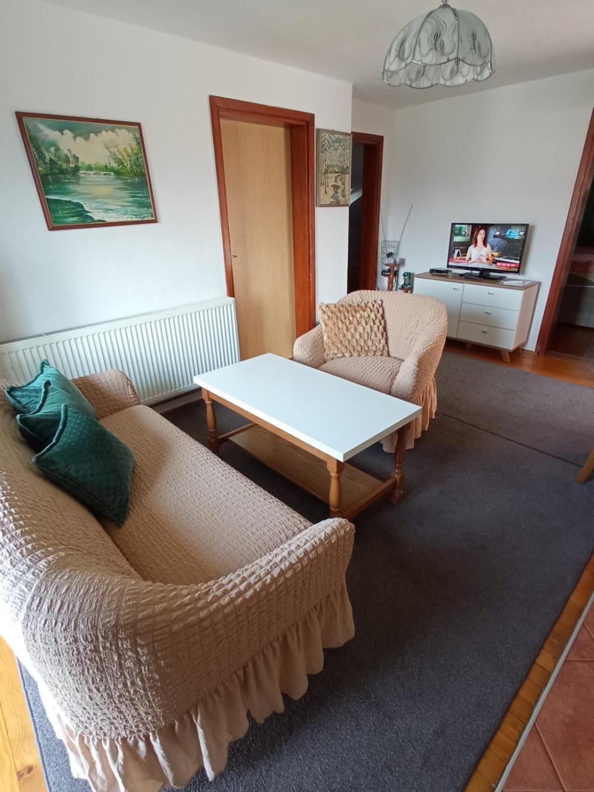 Apartman "Em" Bihac Exterior photo